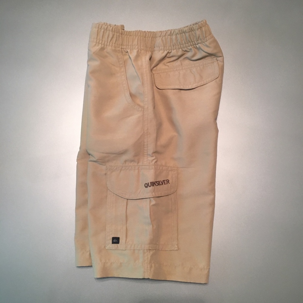 Quiksilver Elastic Waist Cargo Shorts - Picture 3 of 4